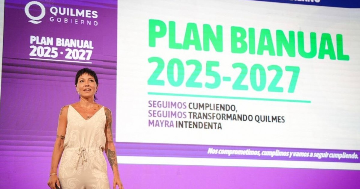 Eva Mieri, acompañada por funcionarios municipales, anunció el inicio de una nueva etapa del plan de pavimentación que se ejecutará íntegramente con recursos del Municipio.